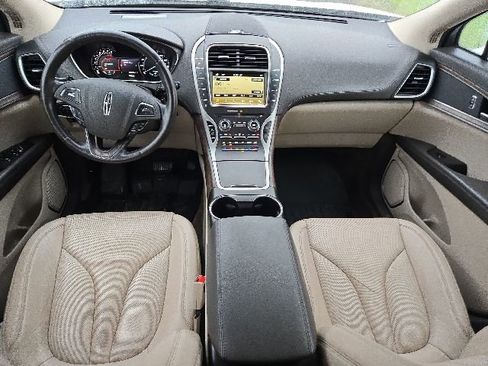 Used 2016 Lincoln MKX Reserve w/ Equipment Group 102A AWD/4WD image 11