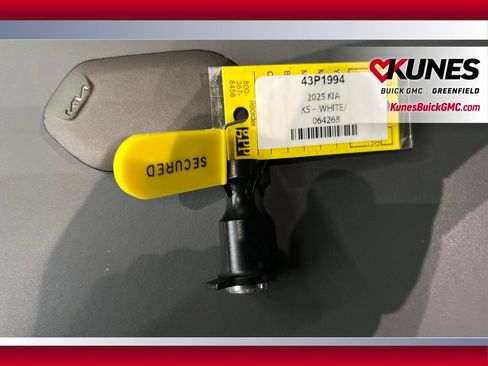 Used 2025 Kia K4 FWD image 18
