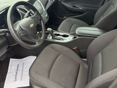 Used 2023 Chevrolet Malibu LT image 5