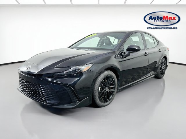 Used 2025 Toyota Camry SE FWD image 5