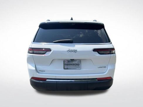 Used 2025 Jeep Grand Cherokee L Limited w/ Luxury Tech Group II RWD image 4