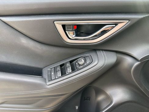 Used 2020 Subaru Forester Premium image 31