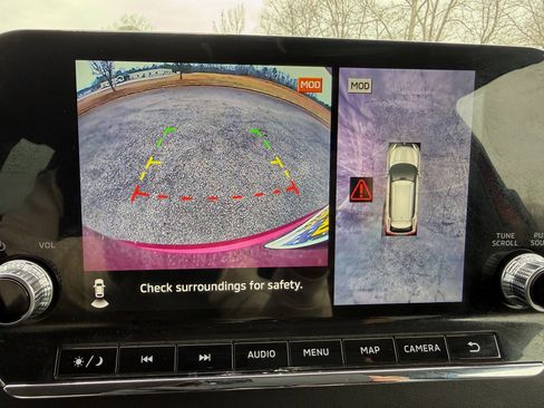 Used 2022 Mitsubishi Outlander SE image 16