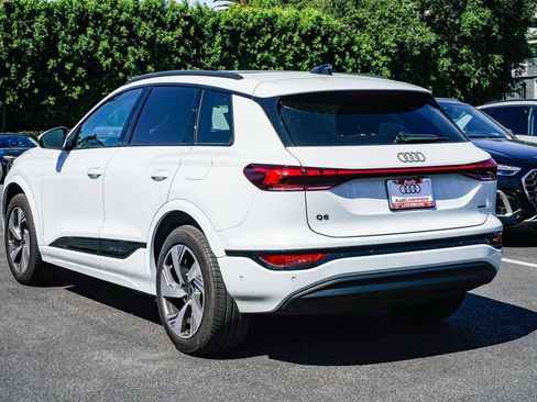 Used 2025 Audi Q6 e-tron Premium Plus w/ Premium Plus image 2