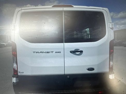 Used 2025 Ford Transit 250 Low Roof w/ Exterior Upgrade Package RWD image 4