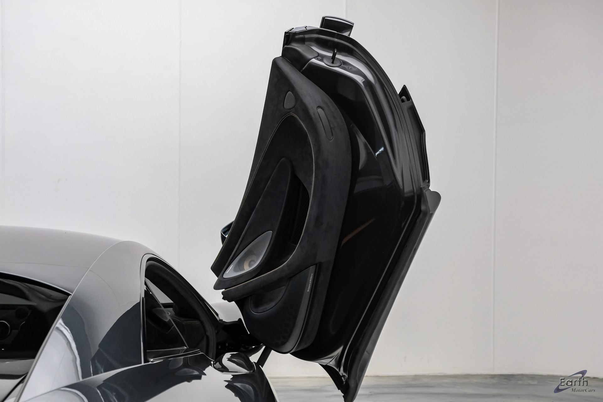 Used 2019 McLaren 600LT RWD image 92