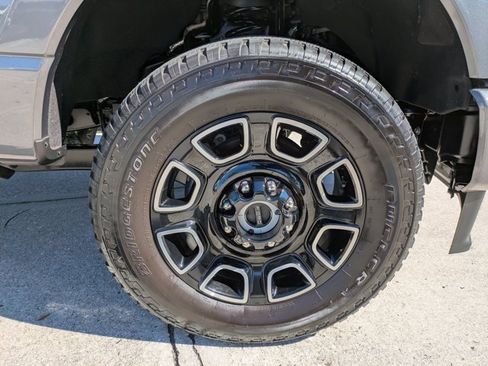 Certified 2025 Ford F350 Platinum image 11