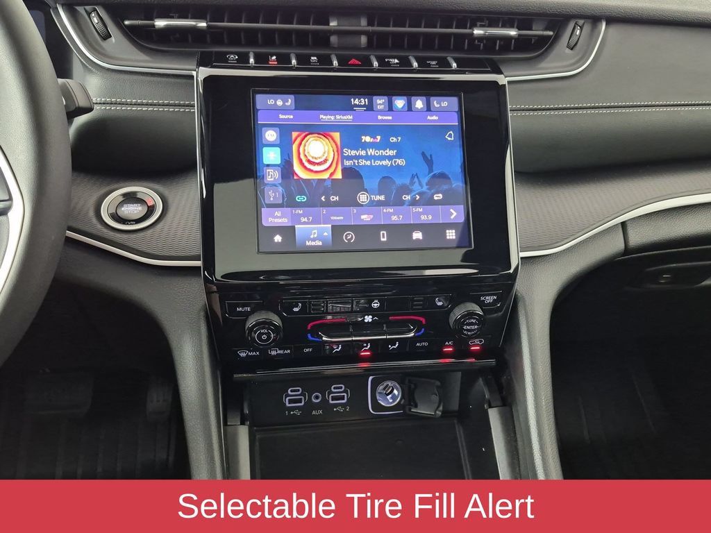 Used 2025 Jeep Grand Cherokee L Laredo w/ Luxury Tech Group I RWD image 24