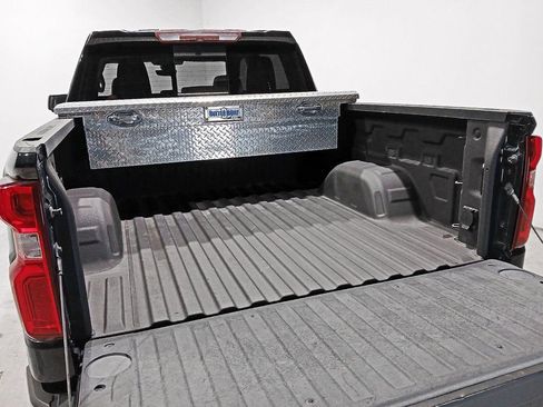 Certified 2019 Chevrolet Silverado 1500 LTZ w/ LTZ Plus Package image 7