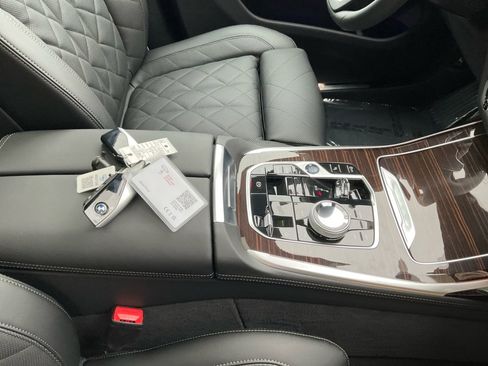 New 2026 BMW X7 xDrive40i w/ Executive Package image 34