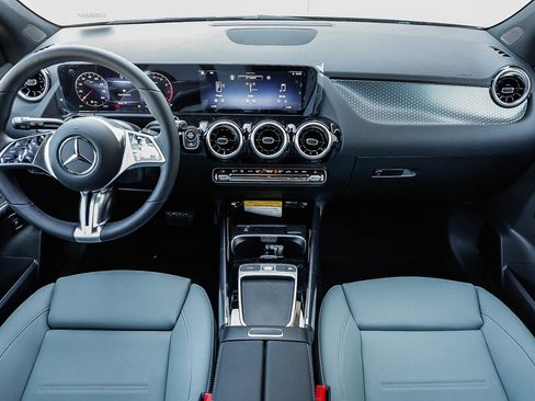 New 2026 Mercedes-Benz GLA 250 4MATIC image 10