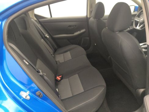 Used 2025 Nissan Sentra SV FWD image 19