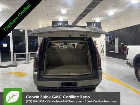 Used 2018 Cadillac Escalade 4WD w/ LPO, Radiant Package image 41