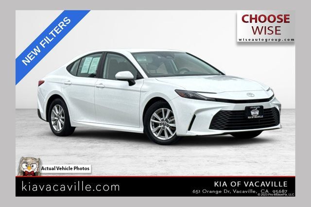 Used 2025 Toyota Camry LE FWD image 1