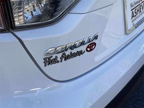 Used 2023 Toyota Corolla LE image 11