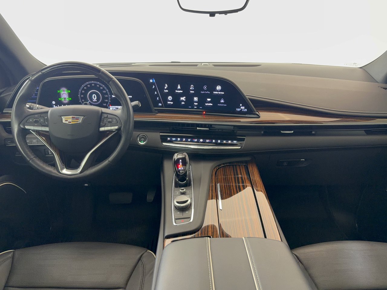 Used 2023 Cadillac Escalade ESV Premium Luxury AWD/4WD image 20