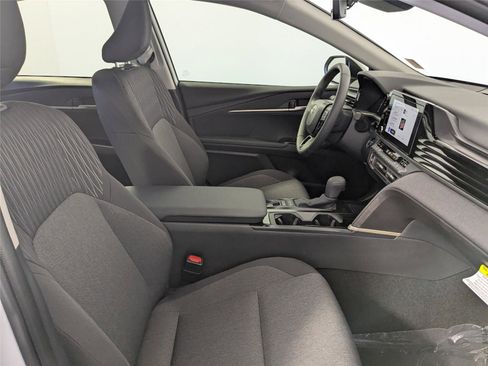 Certified 2025 Toyota Camry LE image 29