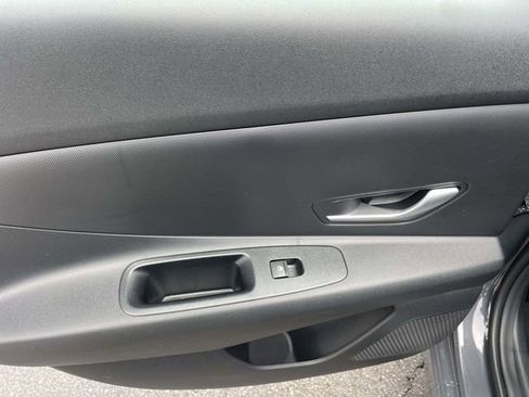 Certified 2023 Hyundai Elantra SEL FWD image 10