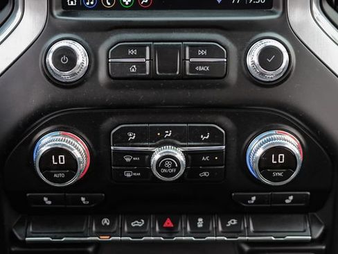 Used 2019 GMC Sierra 1500 SLE w/ SLE Value Package AWD/4WD image 39
