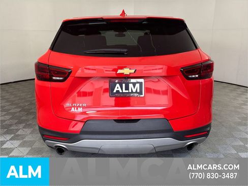 Used 2025 Chevrolet Blazer LT image 6