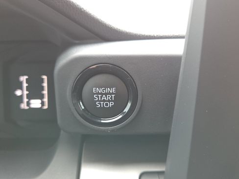 Used 2024 Toyota Tacoma SR5 image 18