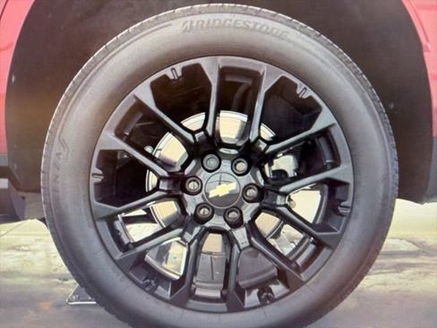 Used 2023 Chevrolet Tahoe High Country image 9