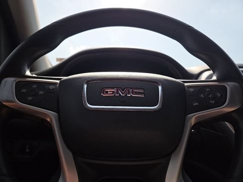 Used 2023 GMC Acadia SLE w/ Driver Convenience Package FWD image 25