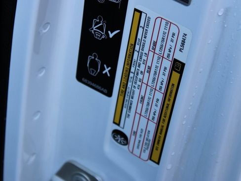 Used 2023 Jeep Gladiator Sport image 25