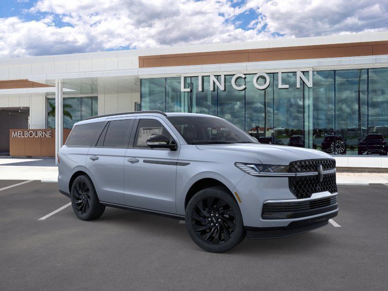 New 2026 Lincoln Navigator Reserve w/ Jet Appearance Package AWD/4WD image 7