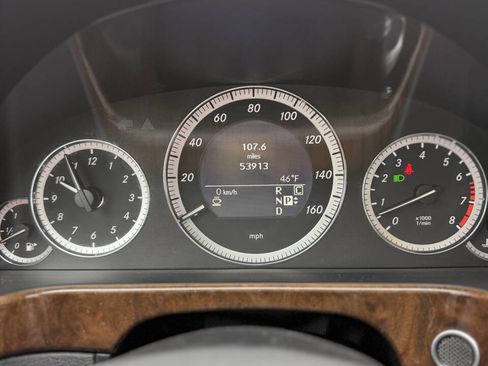 Used 2010 Mercedes-Benz E 350 4MATIC Sedan image 20