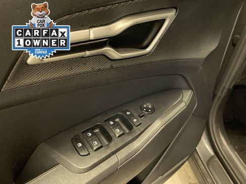 Used 2023 Kia Sportage LX image 19
