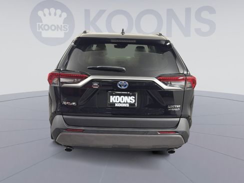 Used 2021 Toyota RAV4 Limited image 5