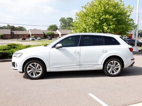 Used 2023 Audi Q7 3.0T Premium Plus w/ Premium Plus Package AWD/4WD image 7