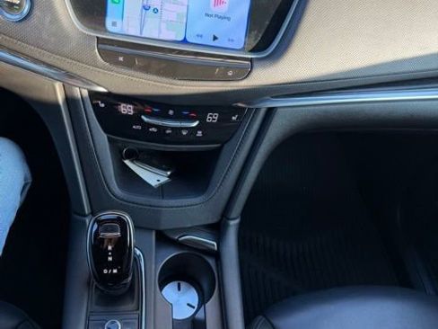 Used 2023 Cadillac XT5 Premium Luxury image 28