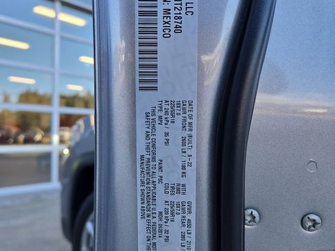 Used 2022 Jeep Compass Latitude image 29