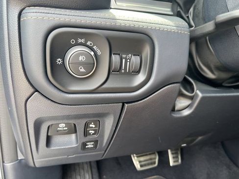 Used 2025 RAM 1500 Tungsten w/ Off Road Group AWD/4WD image 42