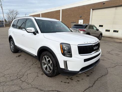 Used 2022 Kia Telluride EX FWD image 11
