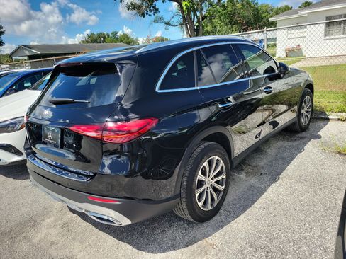 Used 2023 Mercedes-Benz GLC 300 image 3