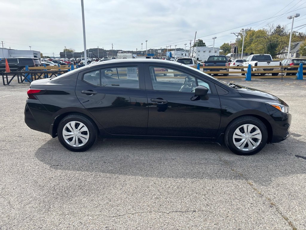 Used 2021 Nissan Versa S FWD image 6