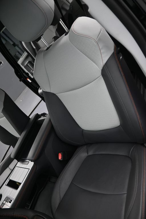 Used 2024 Toyota Sienna XSE w/ XSE Plus Package AWD/4WD image 9