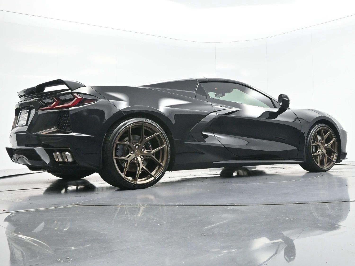 Used 2021 Chevrolet Corvette Stingray Premium Conv w/ Z51 Performance Package RWD image 58