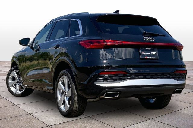 Certified 2025 Audi Q5 Premium Plus w/ Premium Plus AWD/4WD image 11