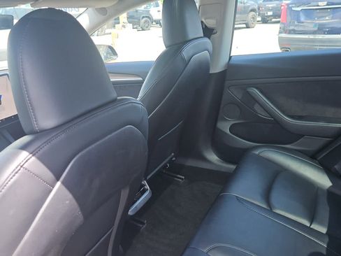 Used 2023 Tesla Model 3 Standard Range image 11