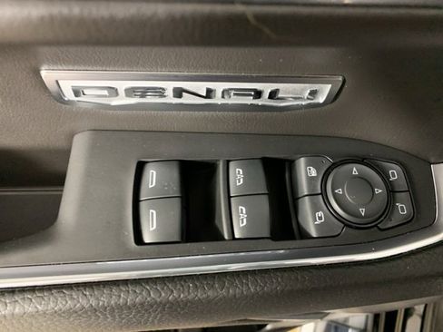Used 2024 GMC Sierra 1500 Denali w/ Technology Package image 19