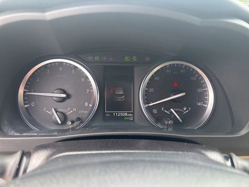 Used 2017 Toyota Highlander Limited AWD/4WD image 36