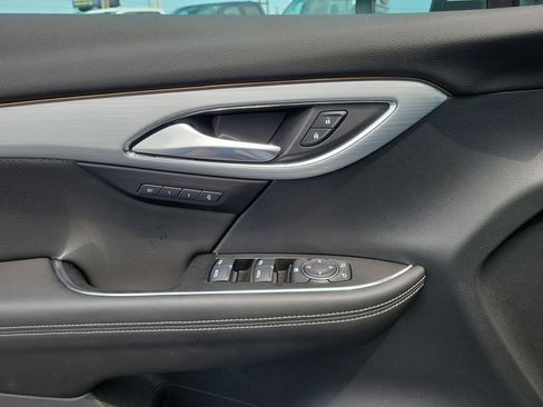 Used 2025 Buick Envision Avenir AWD/4WD image 20