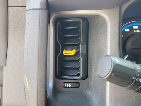 Used 2024 Ford Bronco Badlands image 31