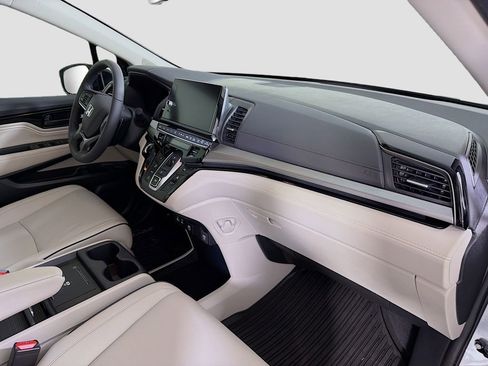 Used 2026 Honda Odyssey Touring image 34