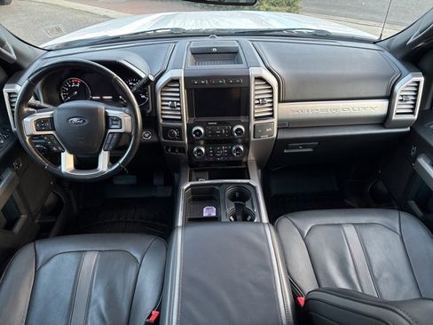 Used 2019 Ford F450 Platinum image 18