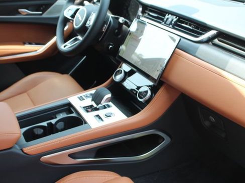 New 2026 Jaguar F-PACE R-Dynamic S image 24